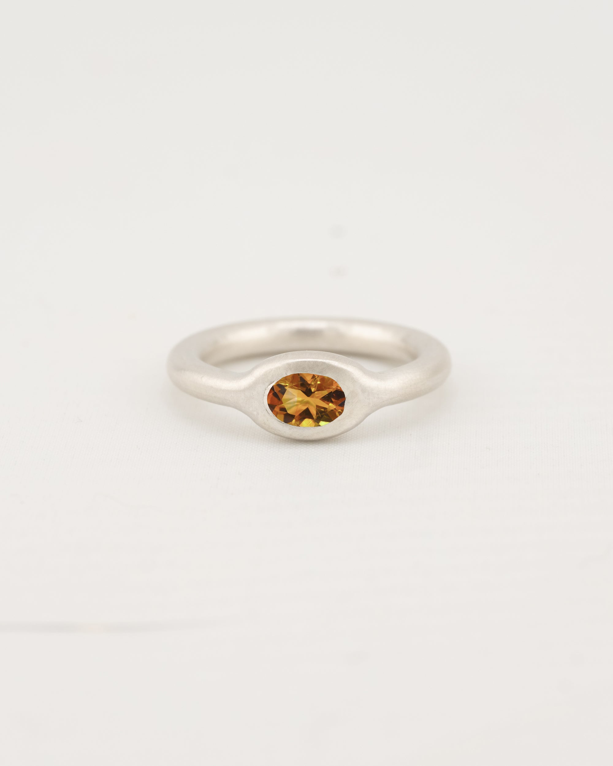 NIKA RING
