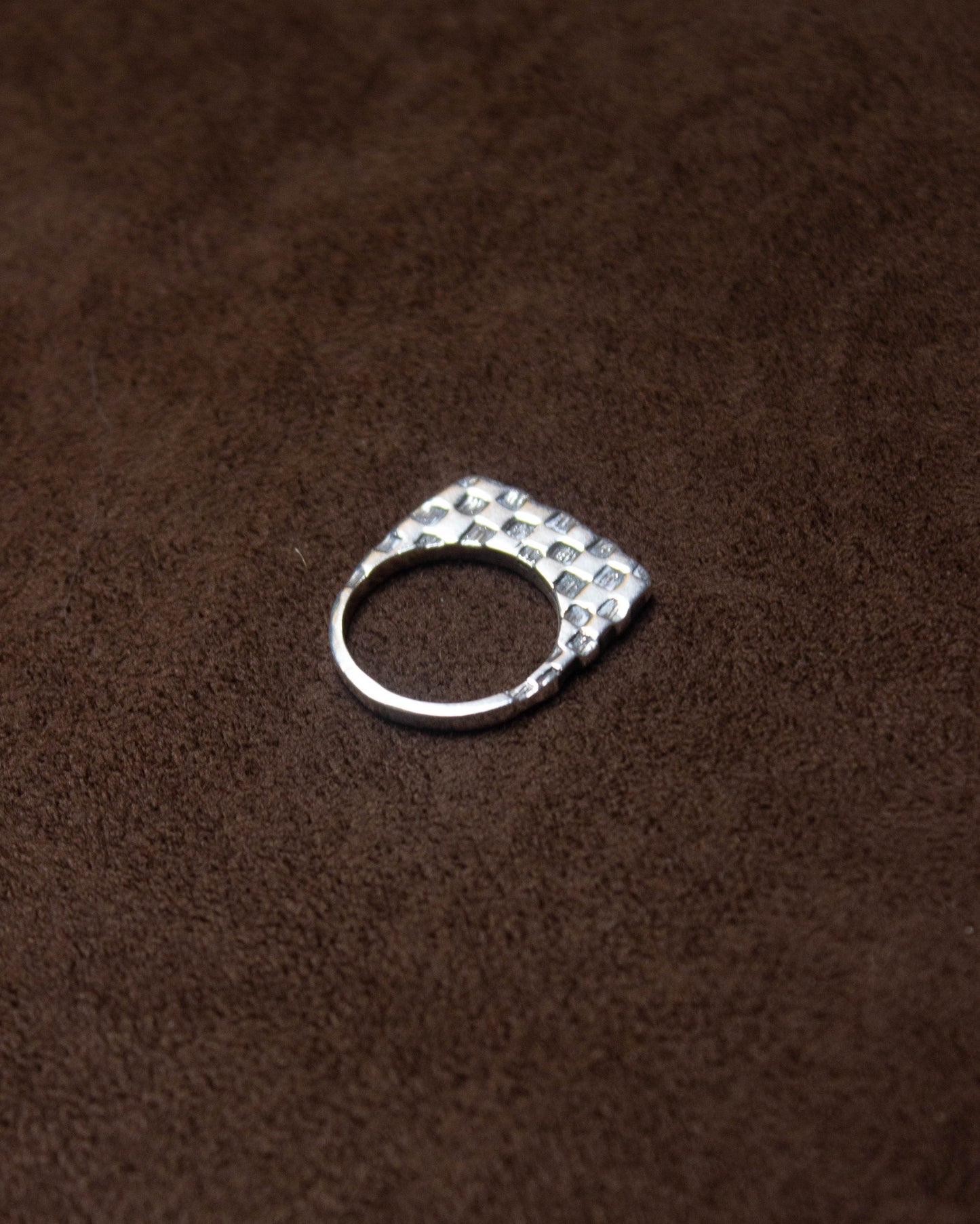 CHECKERED RING (7.25)