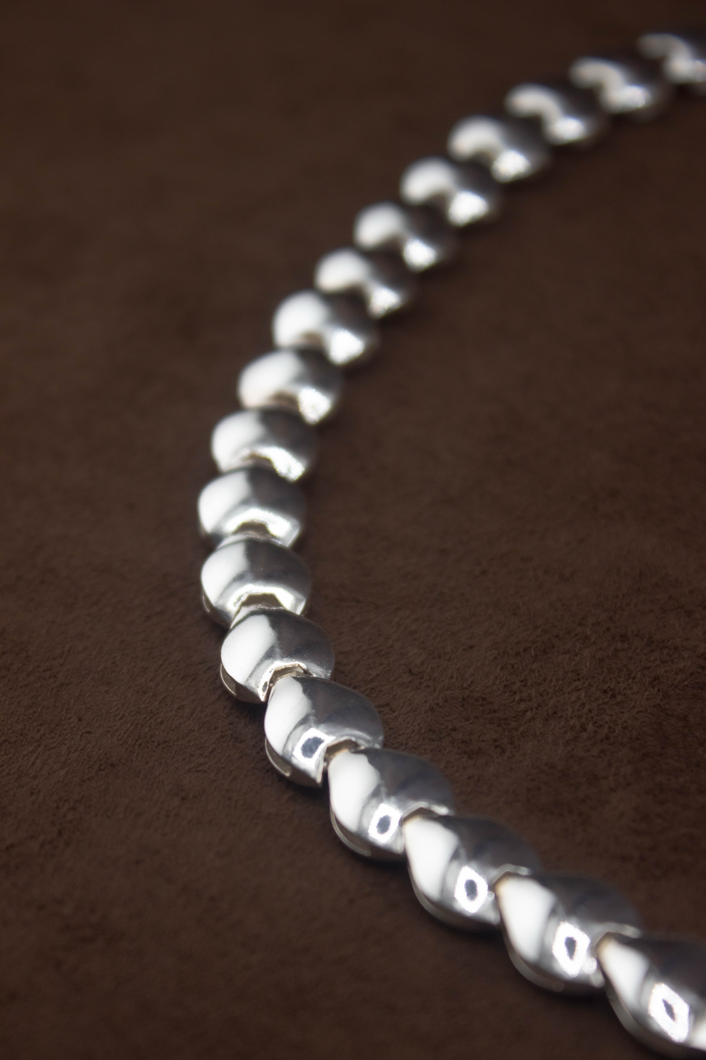 COBBLESTONE NECKLACE