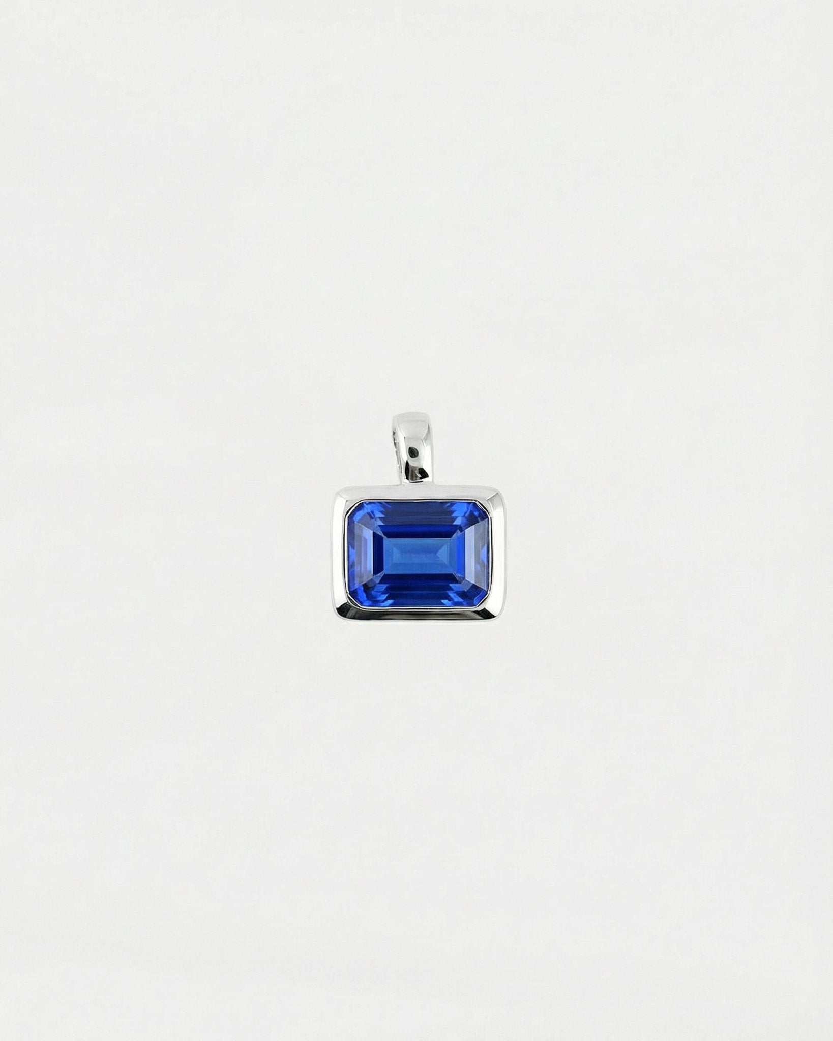 OLIVE PENDANT - Cklasic Designs
