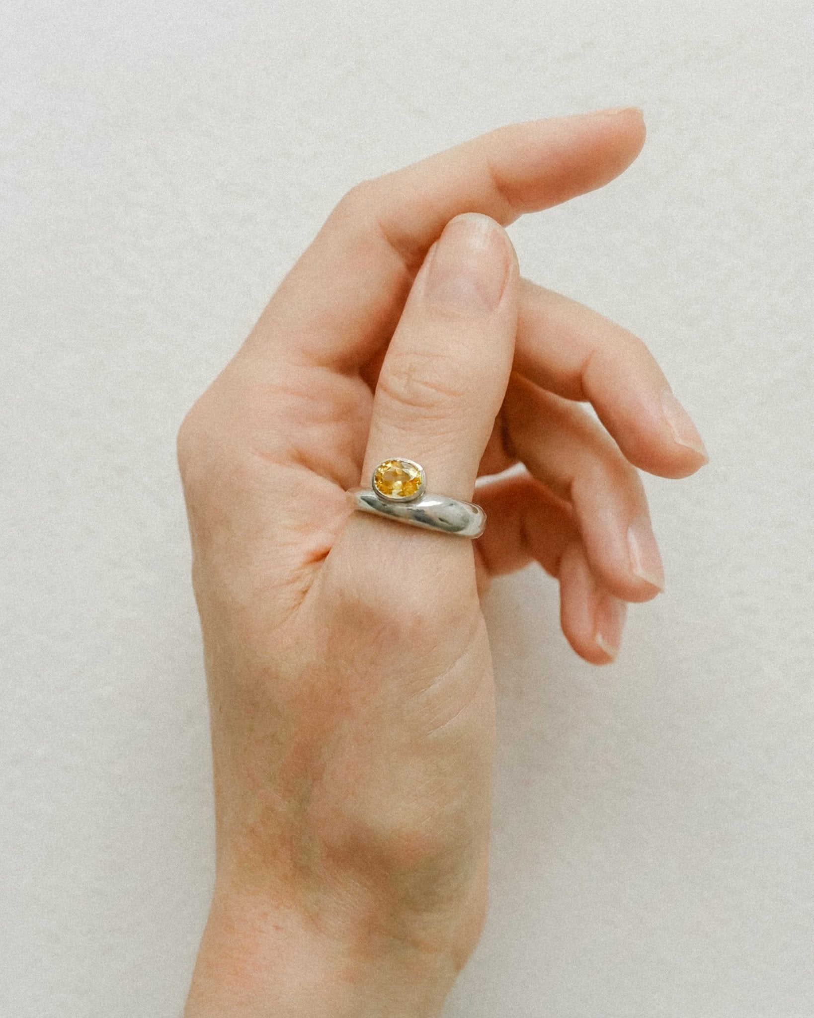 OVAL AMES RING - Cklasic Designs