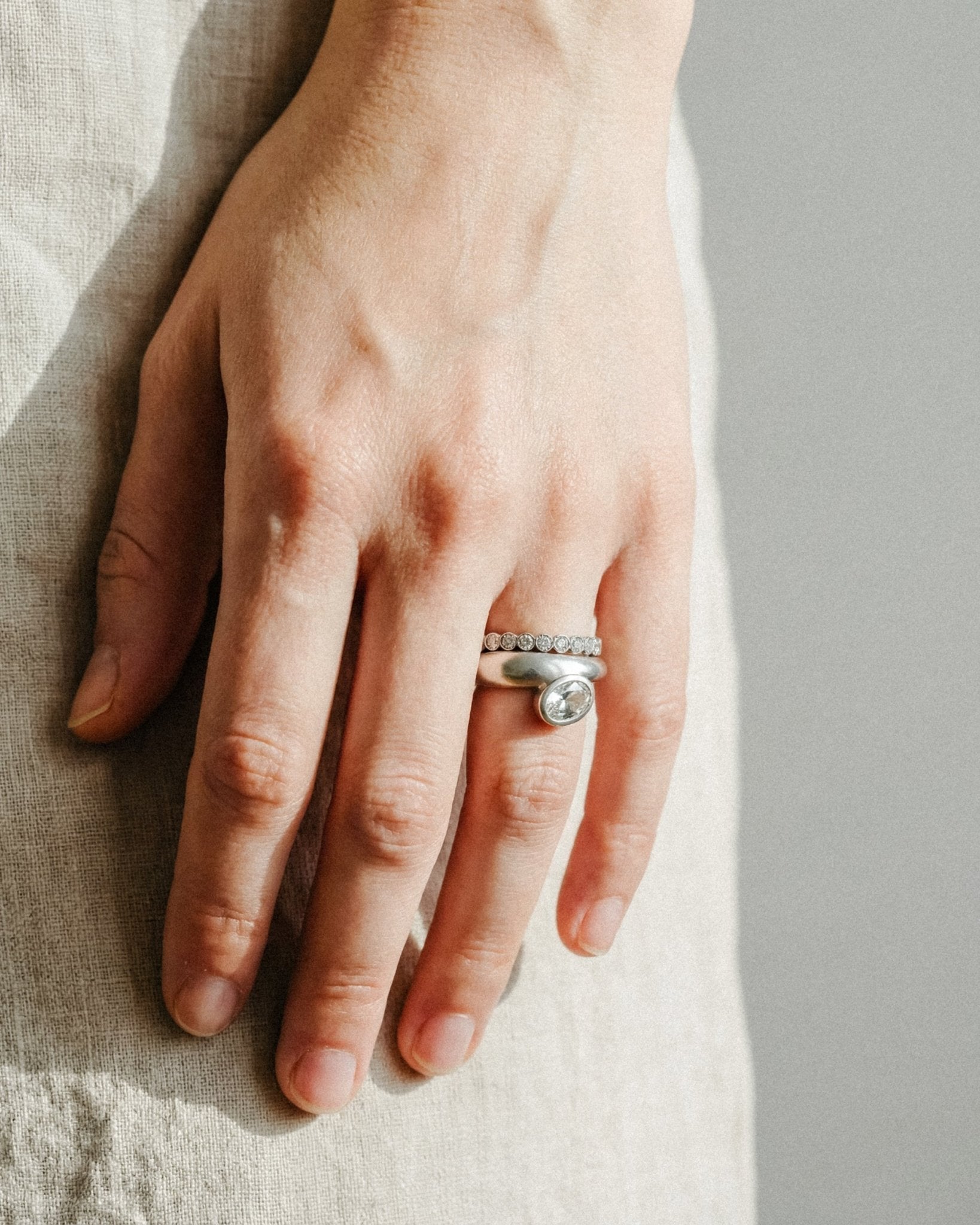 OVAL AMES RING - Cklasic Designs