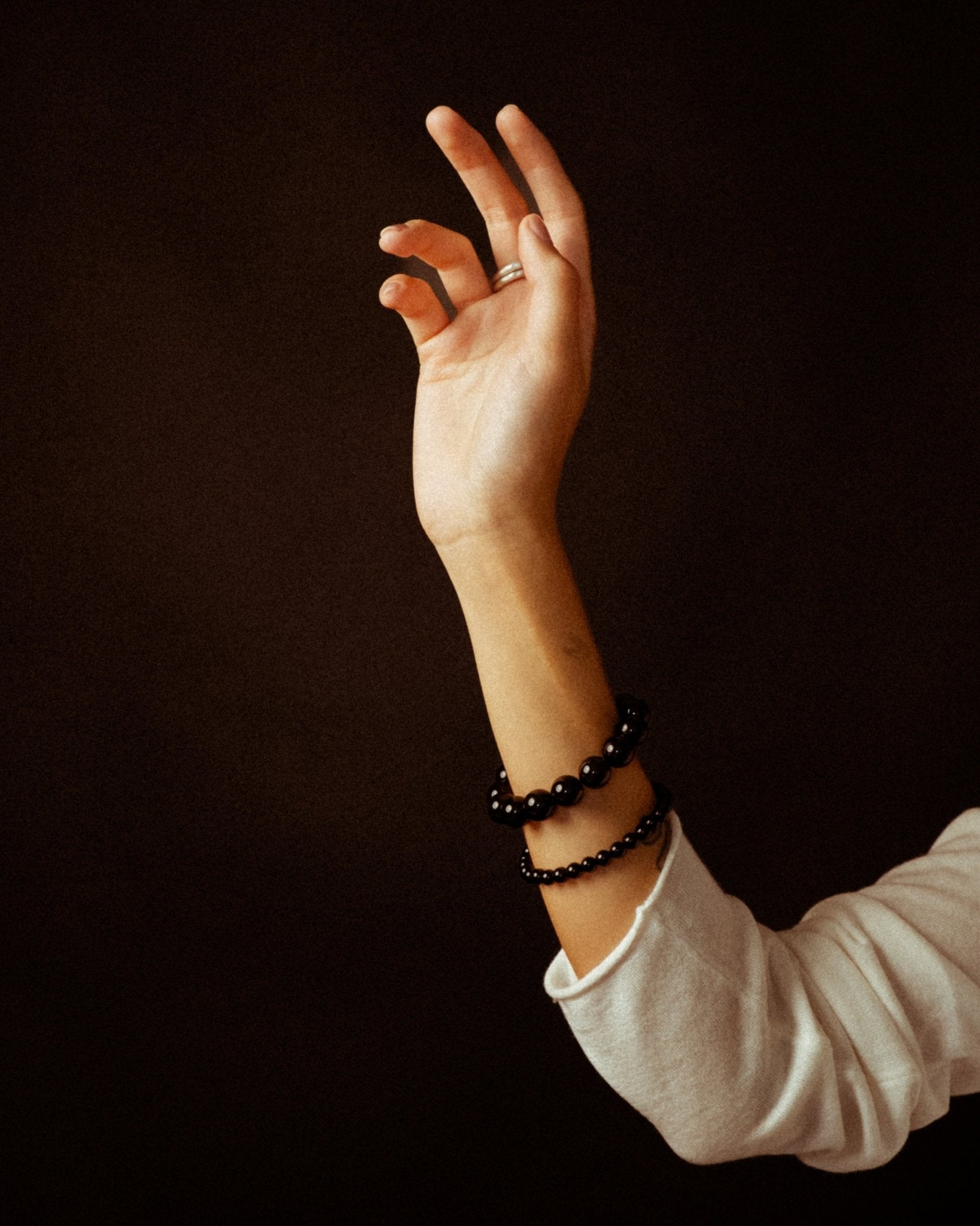 SMALL HINA BRACELET, ONYX - Cklasic Designs