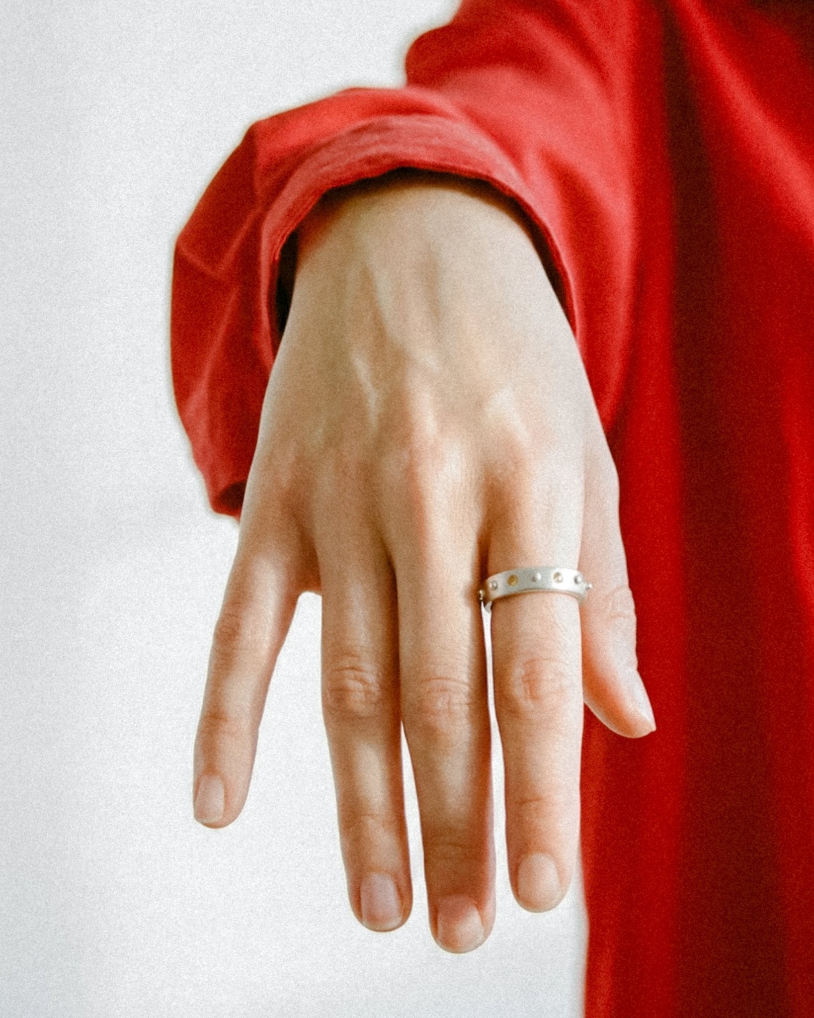 THIN FIORA RING - Cklasic Designs